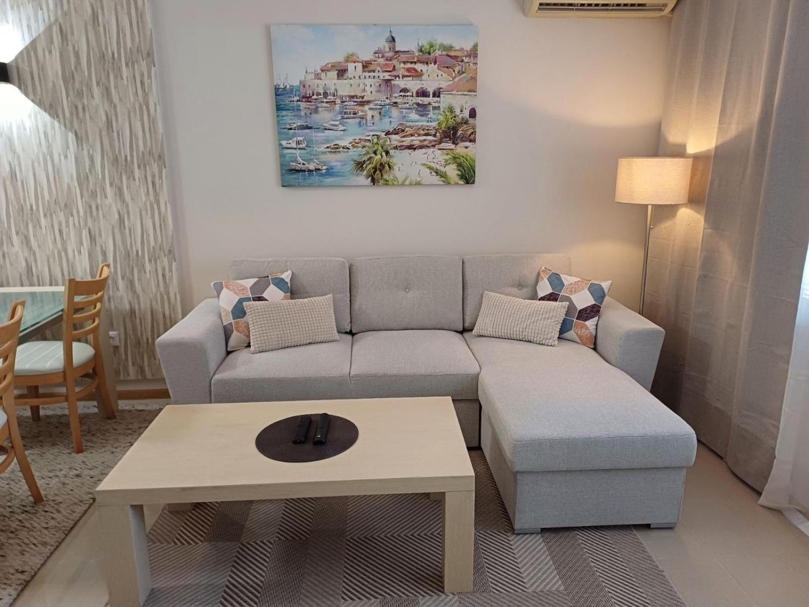 Lighthouse 1Bedroom Gec Apartment 203 بالشيك المظهر الخارجي الصورة